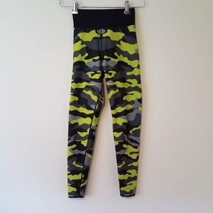 Ultracor Women's XS Extra Small Camo Leggings Made in USA
